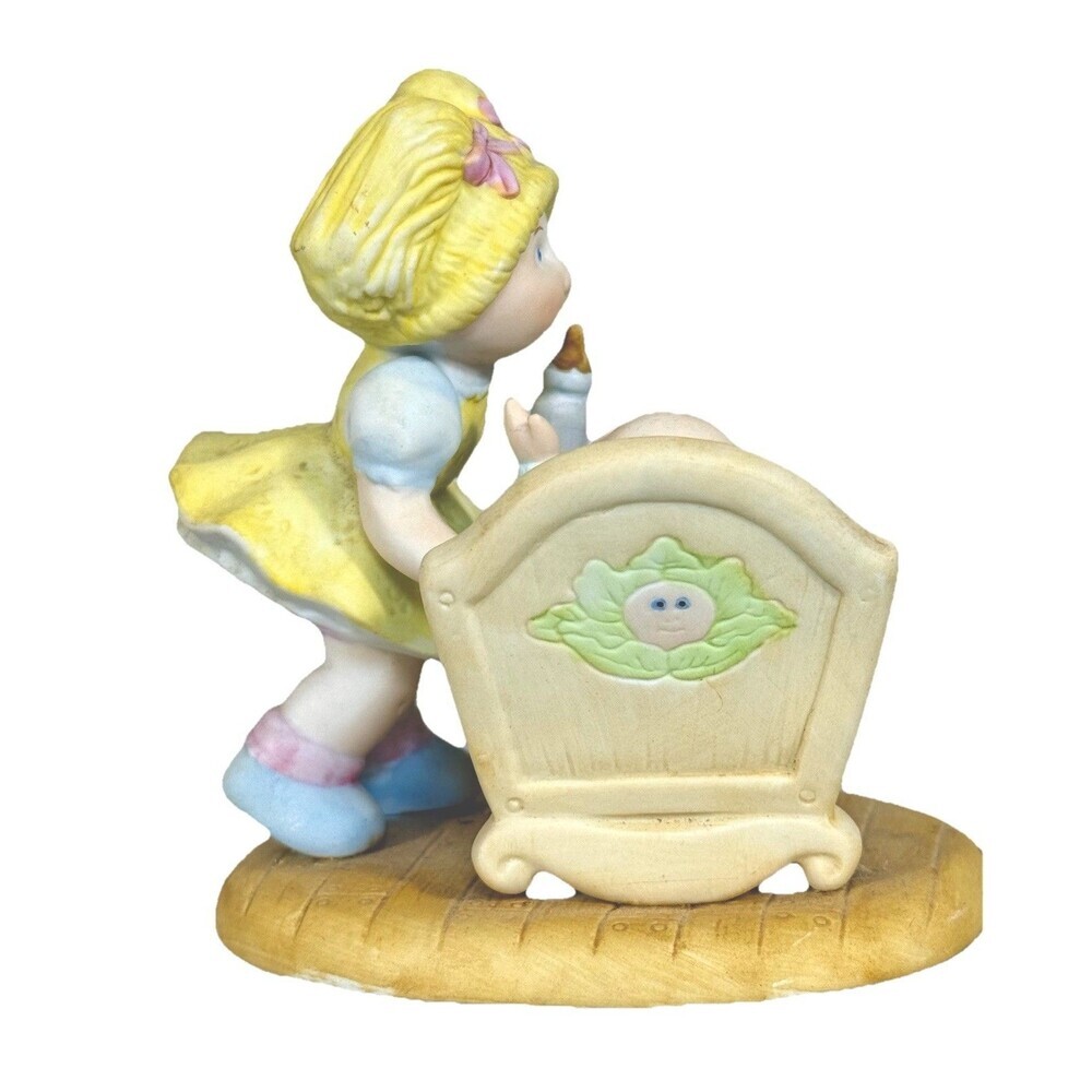 Xavier Roberts 1984 Cabbage Patch Figurine Getting Acquainted Baby Crib - Picture 4 of 8